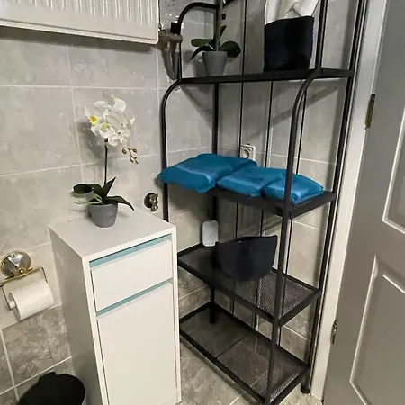 Luxury Cityview With Garden Apartamento Serres